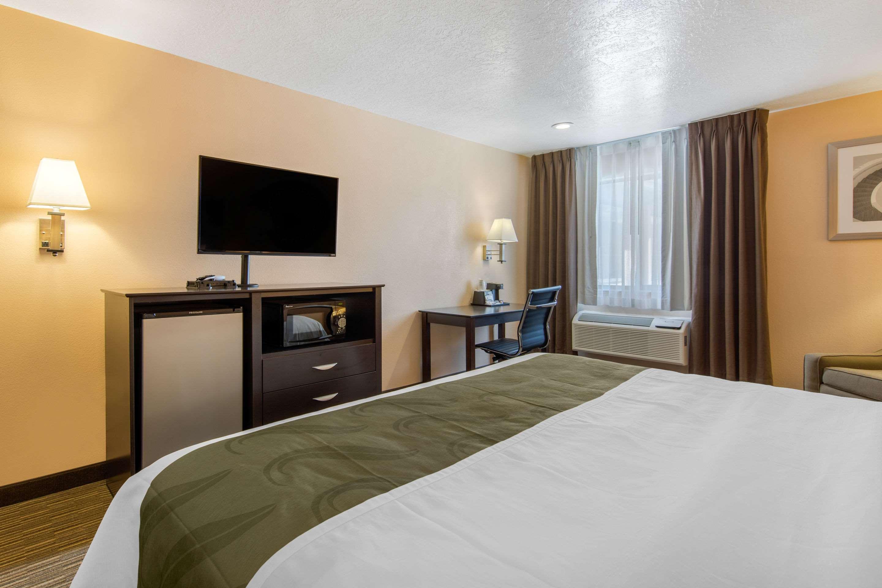 Quality Inn & Suites Albuquerque North Near Balloon Fiesta Park Exteriör bild